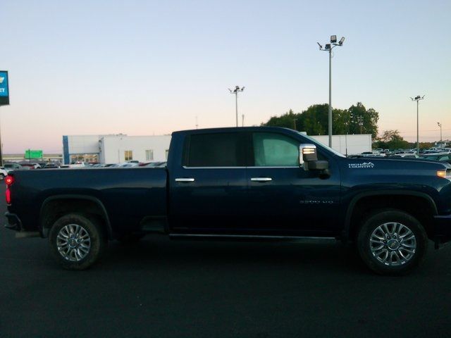 2022 Chevrolet Silverado 3500HD High Country