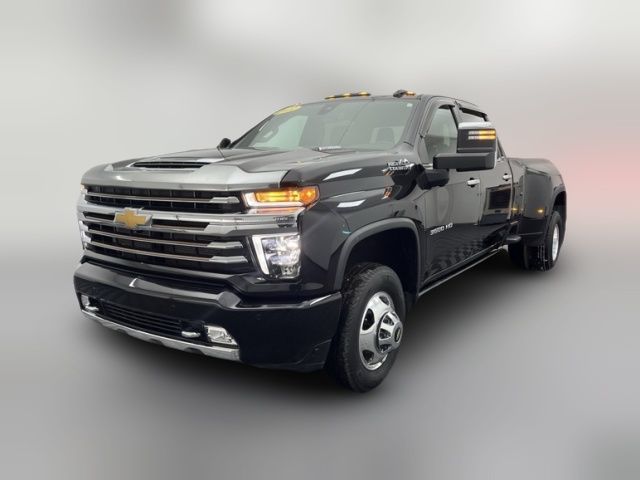 2022 Chevrolet Silverado 3500HD High Country