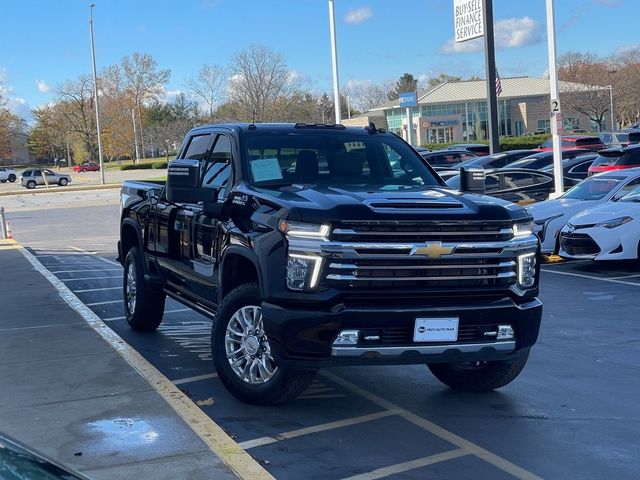 2022 Chevrolet Silverado 3500HD High Country