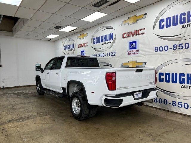 2022 Chevrolet Silverado 3500HD High Country