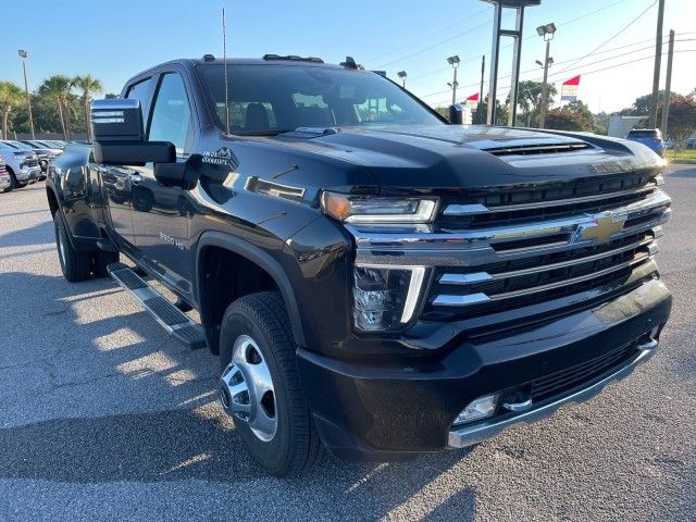 2022 Chevrolet Silverado 3500HD High Country