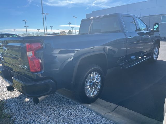 2022 Chevrolet Silverado 3500HD High Country