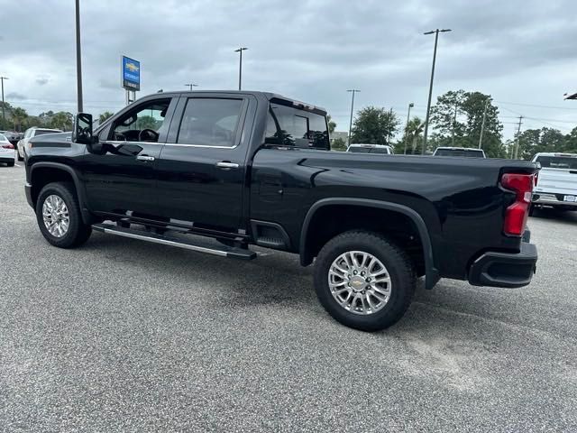 2022 Chevrolet Silverado 3500HD High Country