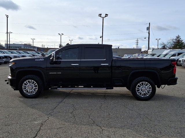 2022 Chevrolet Silverado 3500HD High Country