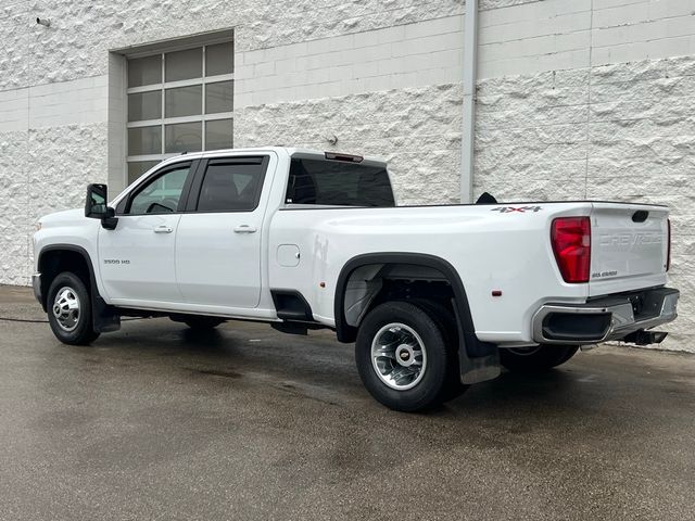 2022 Chevrolet Silverado 3500HD LT