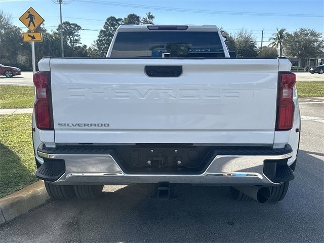 2022 Chevrolet Silverado 3500HD LT