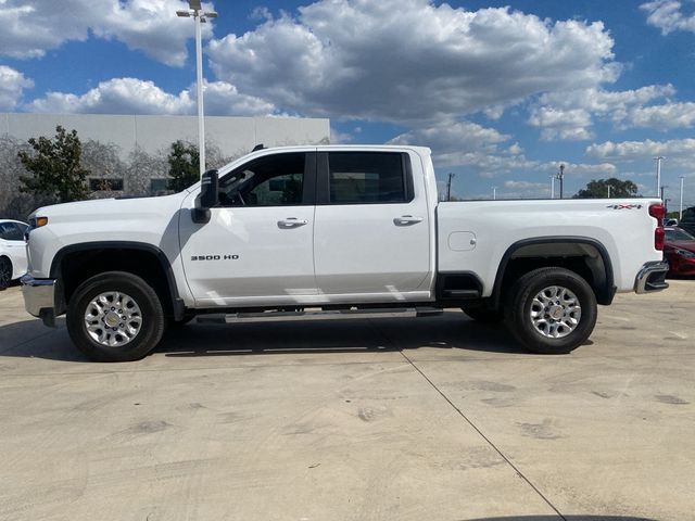 2022 Chevrolet Silverado 3500HD LT