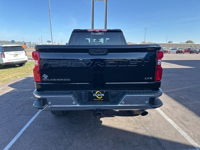 2022 Chevrolet Silverado 3500HD LTZ