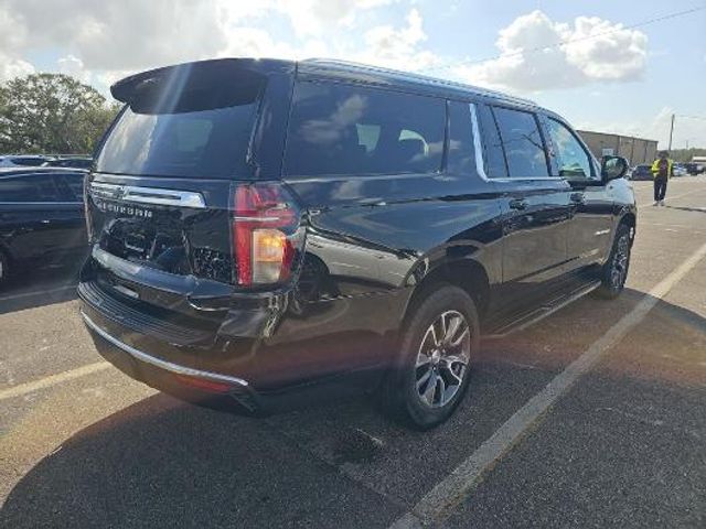 2022 Chevrolet Suburban LS