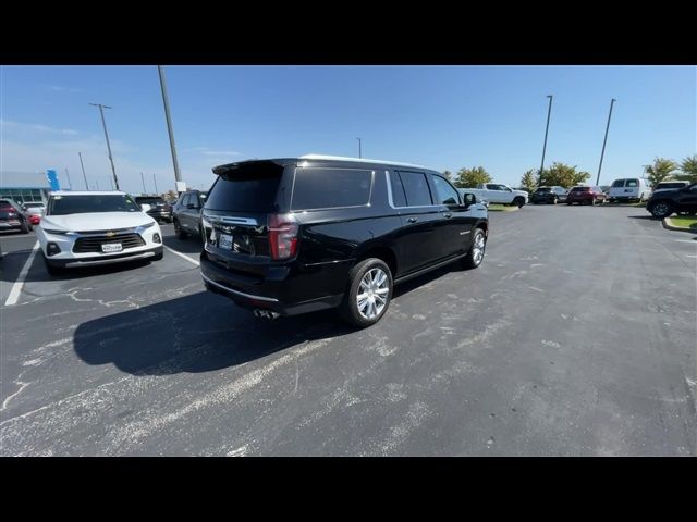 2022 Chevrolet Suburban High Country