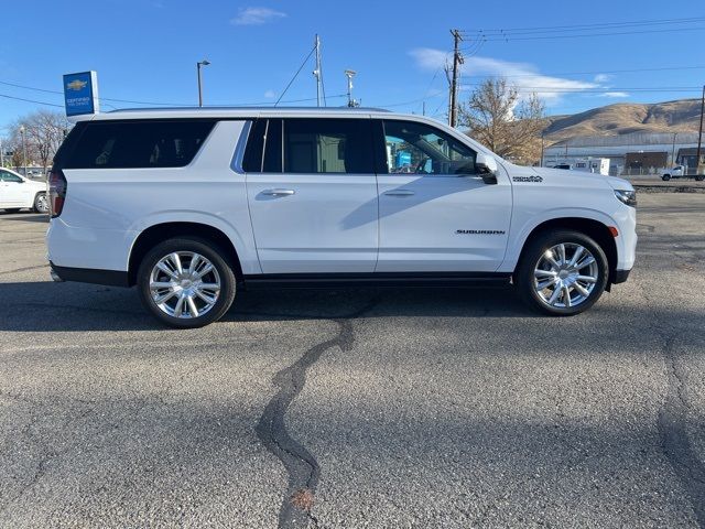 2022 Chevrolet Suburban High Country