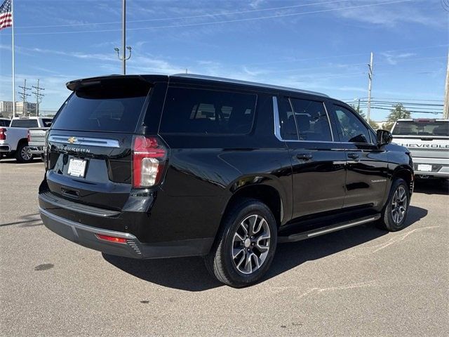 2022 Chevrolet Suburban LS