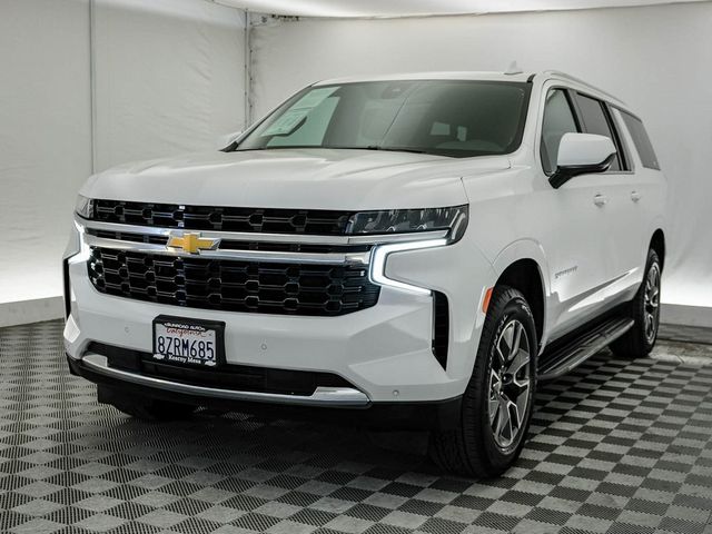 2022 Chevrolet Suburban LS