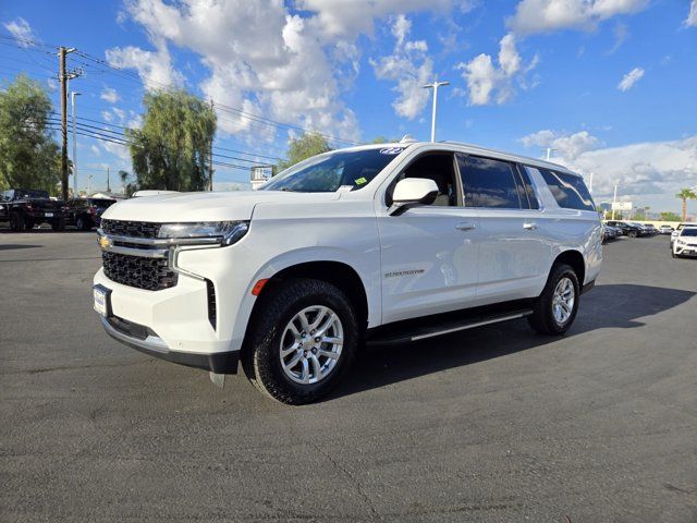 2022 Chevrolet Suburban LS