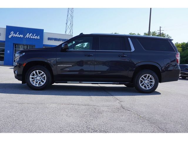 2022 Chevrolet Suburban LT