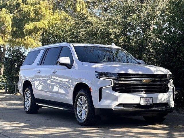 2022 Chevrolet Suburban LT