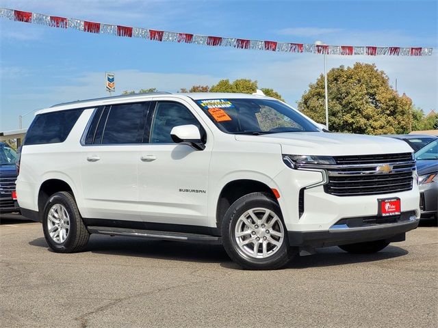 2022 Chevrolet Suburban LT