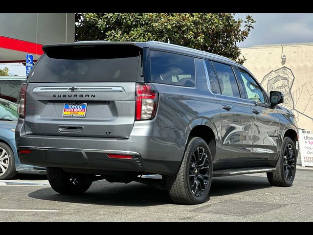 2022 Chevrolet Suburban LT