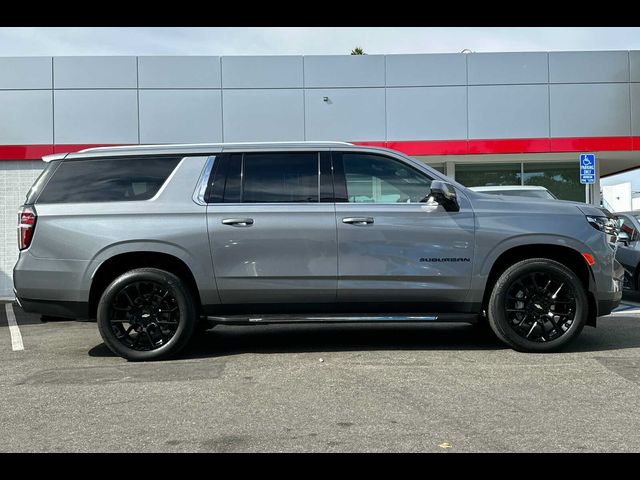 2022 Chevrolet Suburban LT