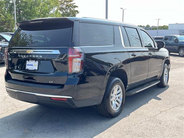 2022 Chevrolet Suburban LT