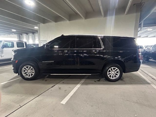 2022 Chevrolet Suburban LT