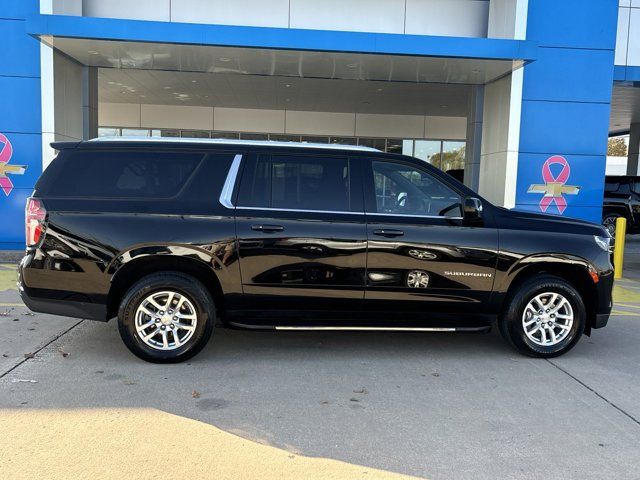 2022 Chevrolet Suburban LT