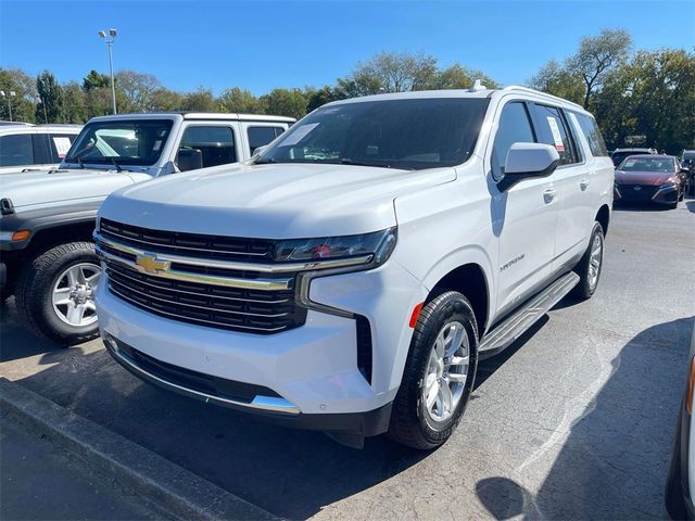 2022 Chevrolet Suburban LT