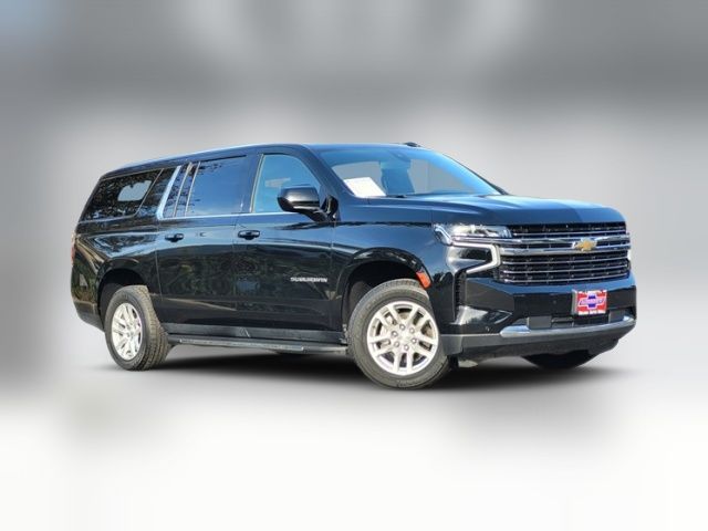 2022 Chevrolet Suburban LT