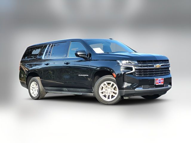 2022 Chevrolet Suburban LT