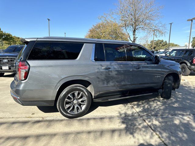 2022 Chevrolet Suburban LT