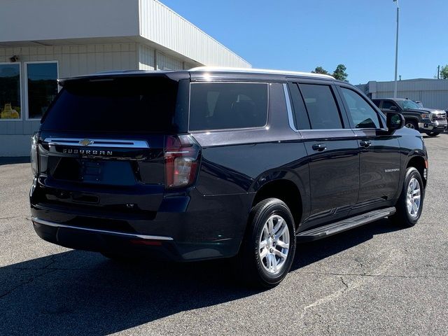 2022 Chevrolet Suburban LT