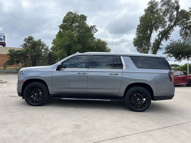 2022 Chevrolet Suburban LT