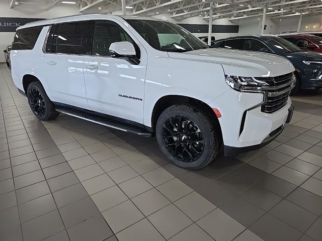 2022 Chevrolet Suburban LT