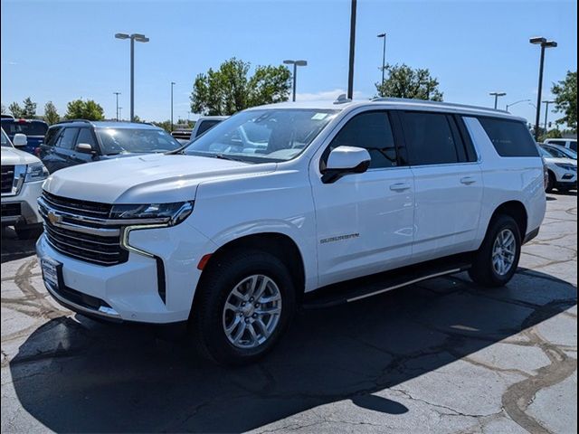 2022 Chevrolet Suburban LT