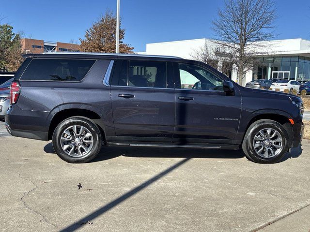 2022 Chevrolet Suburban LT