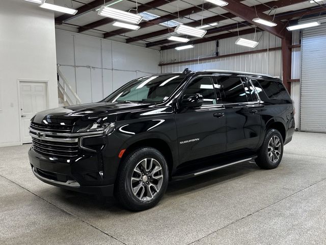 2022 Chevrolet Suburban LT