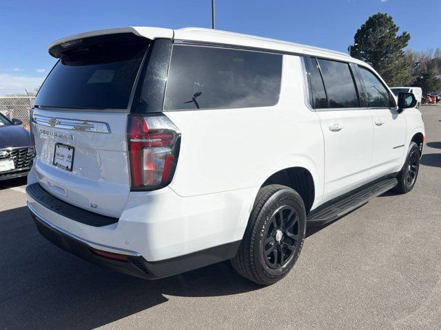 2022 Chevrolet Suburban LT