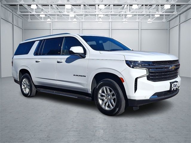 2022 Chevrolet Suburban LT