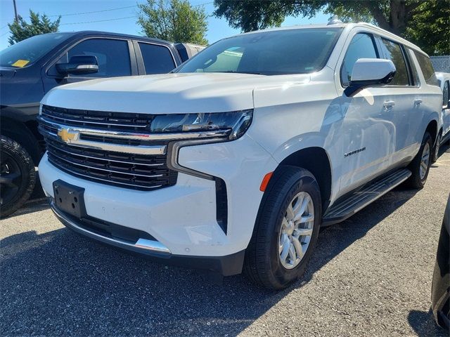 2022 Chevrolet Suburban LT