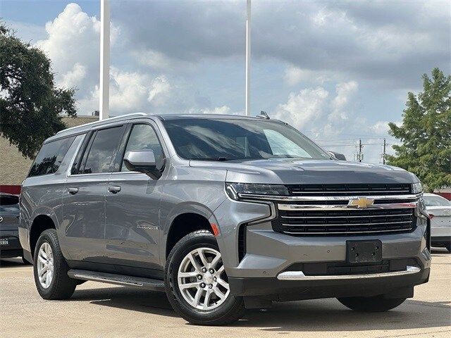 2022 Chevrolet Suburban LT