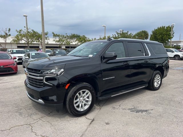 2022 Chevrolet Suburban LT