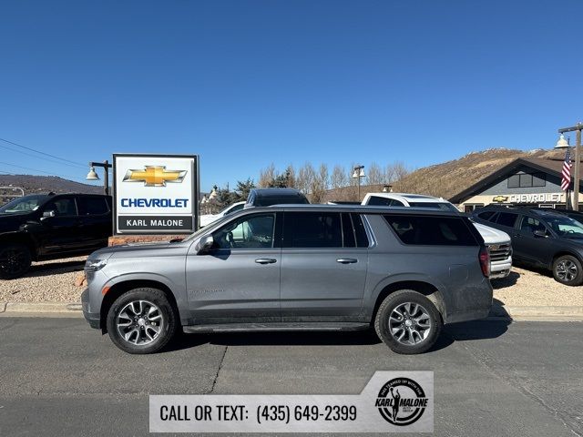 2022 Chevrolet Suburban LT