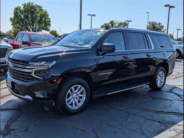 2022 Chevrolet Suburban LT