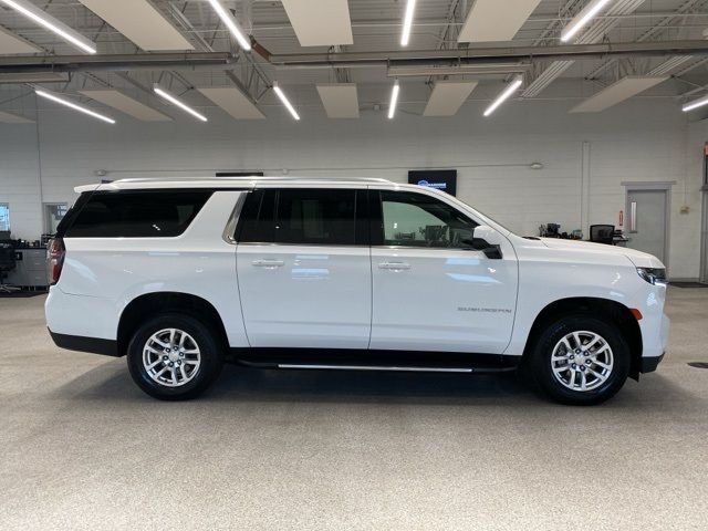 2022 Chevrolet Suburban LT