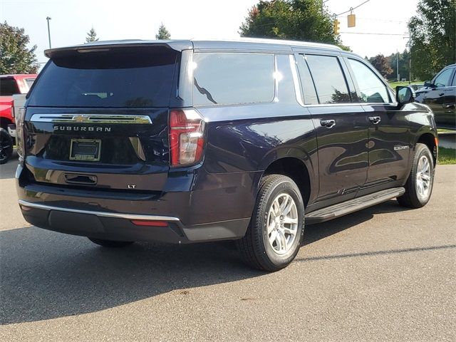 2022 Chevrolet Suburban LT