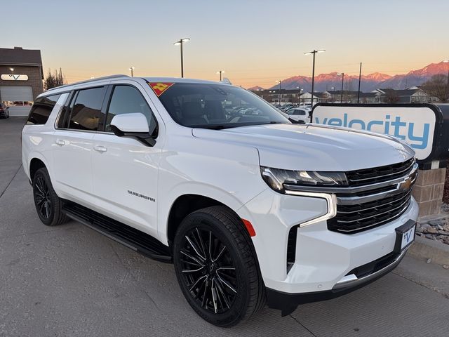 2022 Chevrolet Suburban LT