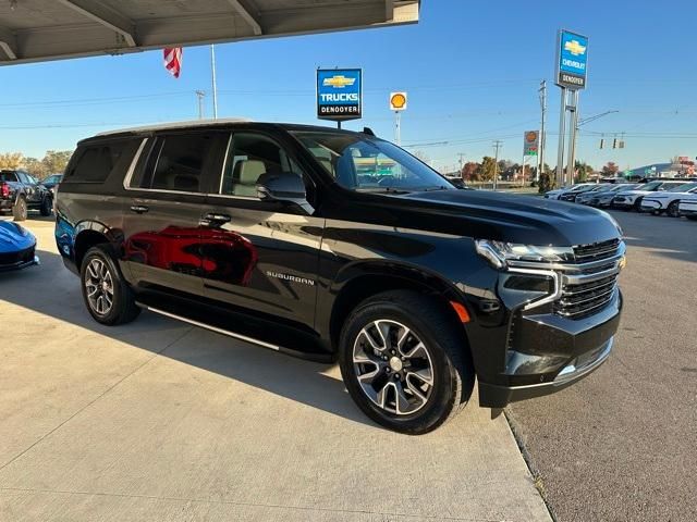 2022 Chevrolet Suburban LT