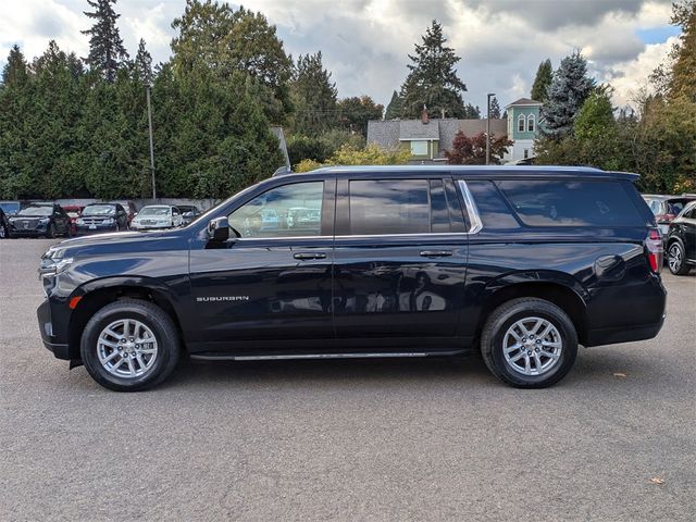 2022 Chevrolet Suburban LT