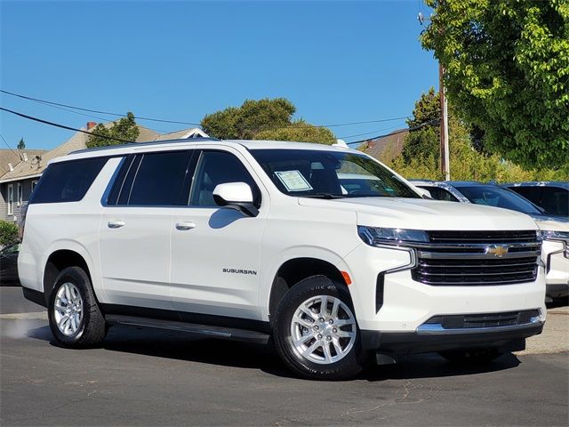 2022 Chevrolet Suburban LT