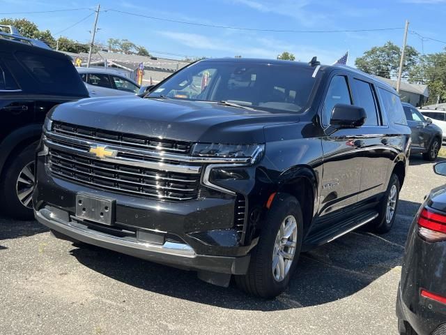 2022 Chevrolet Suburban LT